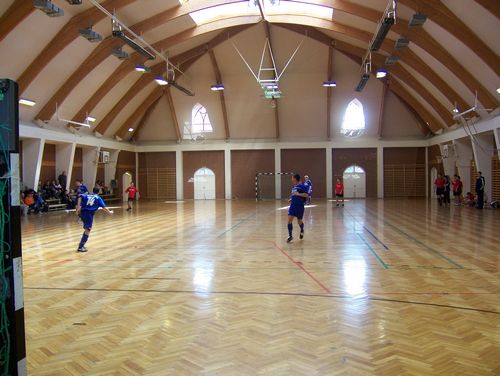 Az elmúlt hétvégén Kondoroson a Paulik Ilona Sportcsarnokban rendezték a futsal teremlabdarúgó torna Békés megyei döntőjét
