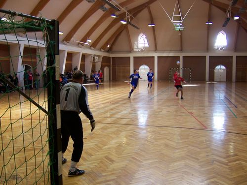 Az elmúlt hétvégén Kondoroson a Paulik Ilona Sportcsarnokban rendezték a futsal teremlabdarúgó torna Békés megyei döntőjét