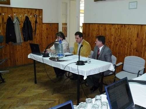 Kondoros Nagyközség Önkormányzat Képviselő-testülete 2008. április 24-én 14.00 órai kezdettel tartotta soronkövetkező ülését