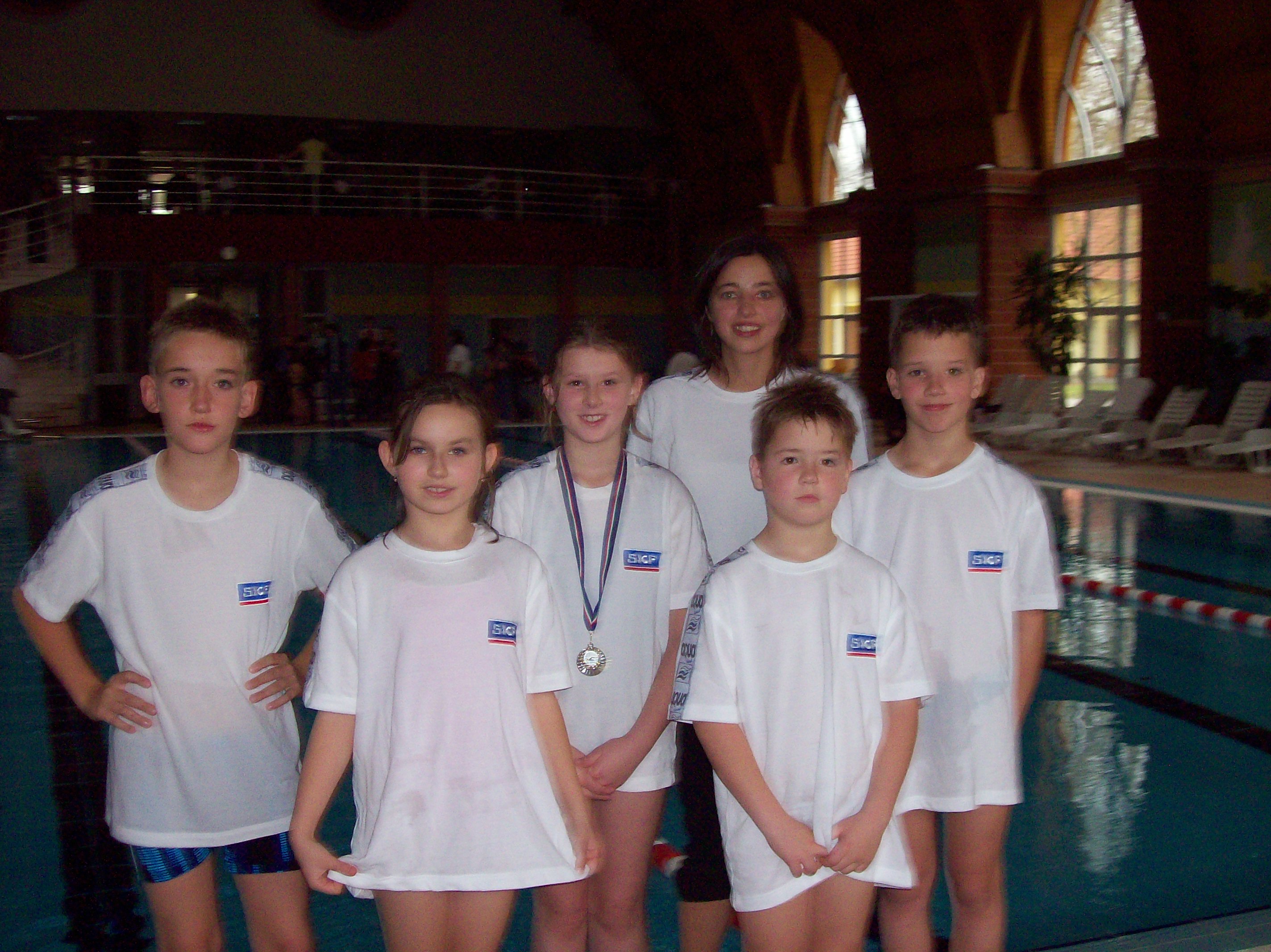 Körzeti úszó diákolimpia