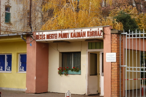 Pándy Kálmán Kórház bejárata