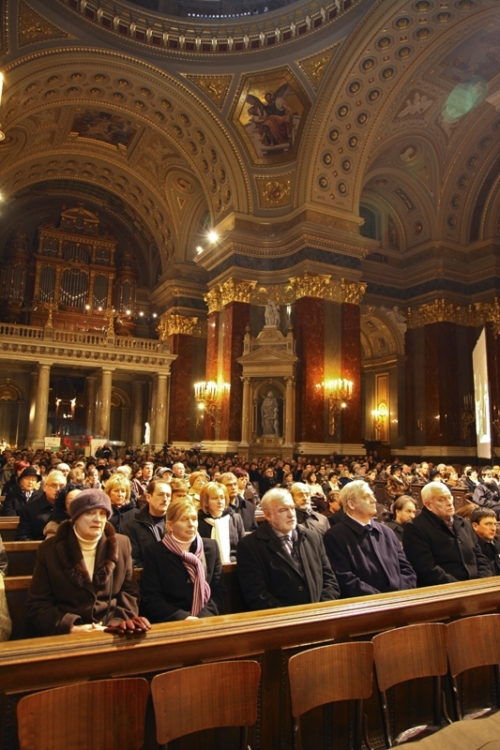 Adj esélyt! jótékonysági koncert a Szent István-bazilikában
