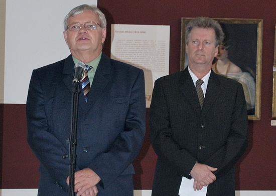 Dr. Vándor László a megyei múzeumok nevében üdvözölte a tárlatot