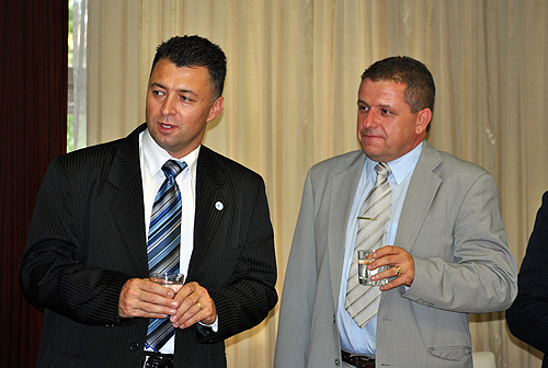 Dr. Csák Gyula, a Békés Megyei Vízművek Zrt. és Bajó Arnold, az Aqua Trans Mureº S.A. vezérigazgatója
