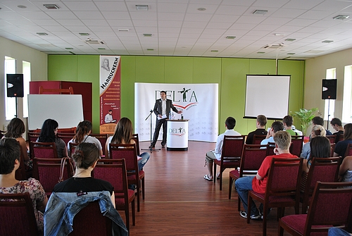 Domokos László ÁSZ elnök is tartott előadást a közelmúltban Gyulán megrendezett Dél-alföldi Talentum Akadémián