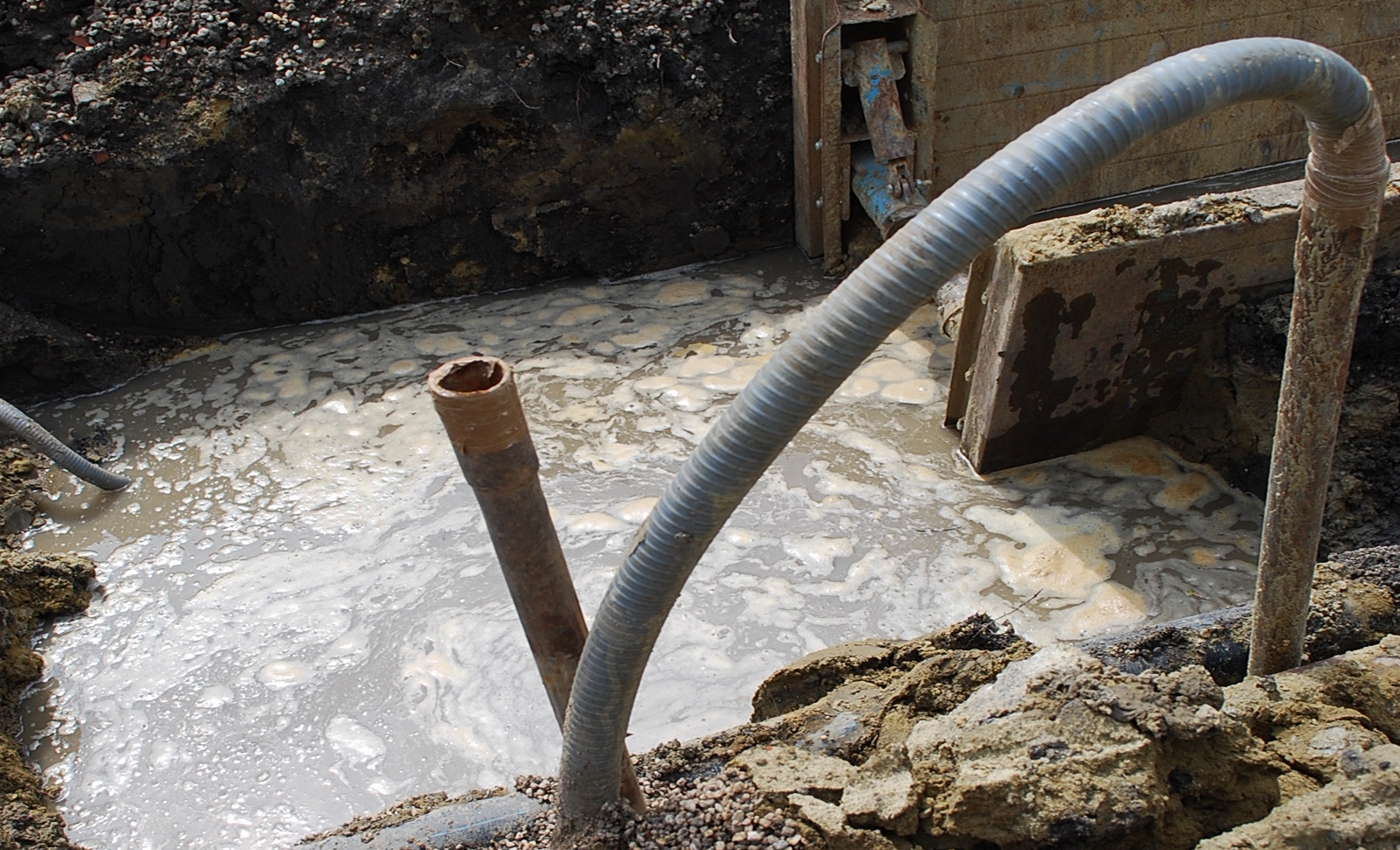 Továbbra is figyelik a régészek a Békéscsabán folyó szennyvízcsatorna építés munkálatait