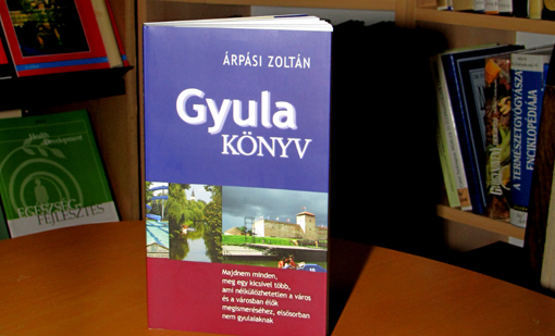 Gyula könyv
