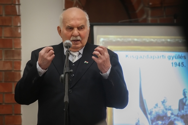 Dr. Horváth János a Parlament korelnöke személyesen ismerte B. Szabó Istvánt