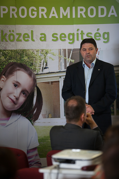 Farkas Zoltán a Békés Megyei Közgyűlés elnöke mondott köszöntőt a konferencián