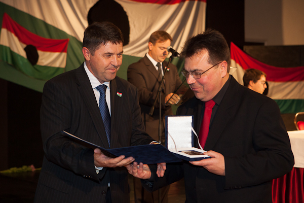 Békés Megyéért díjat vett át az Erkel Ferenc Vegyeskar.