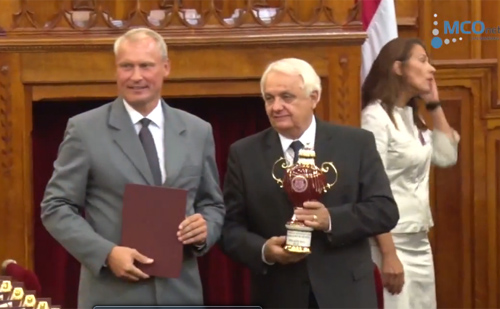 Daka Zsolt, a Gyulahús Kft. ügyvezetője a Magyar Termék Nagydíj idei, 18. díjátadó ünnepségén az Országházban.