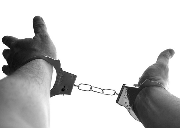 Letöltendő börtönbüntetést kapott a tíz gyulai határőr vesztegetésért